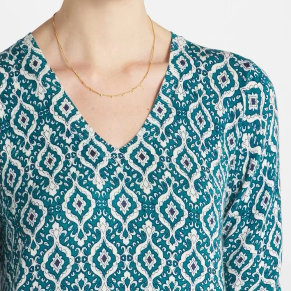 Daniel Rainn Aria Paisley Teal and White V-Neck Pullover Sweater XL